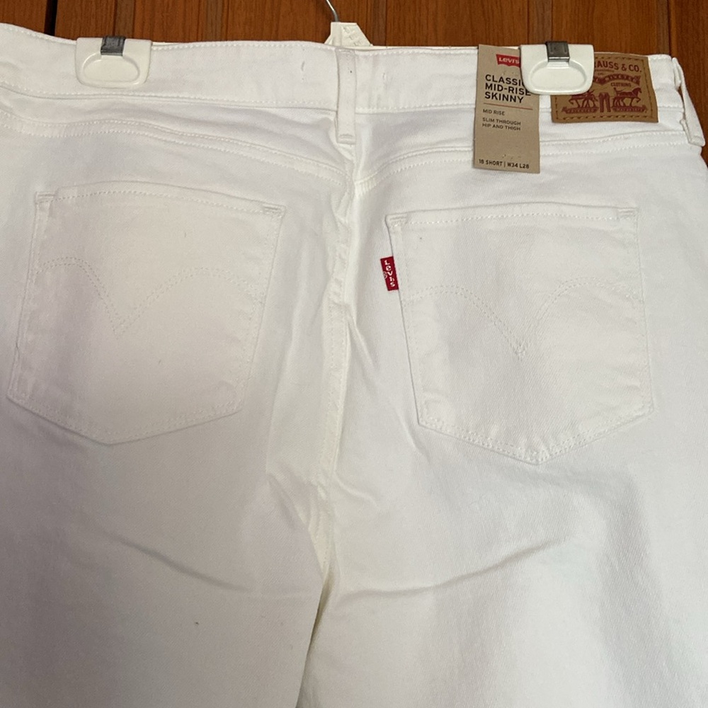 Levi's White Classic Mid-Rise Skinny Jeans Timeless Style Size 18 - Picture 8 of 13